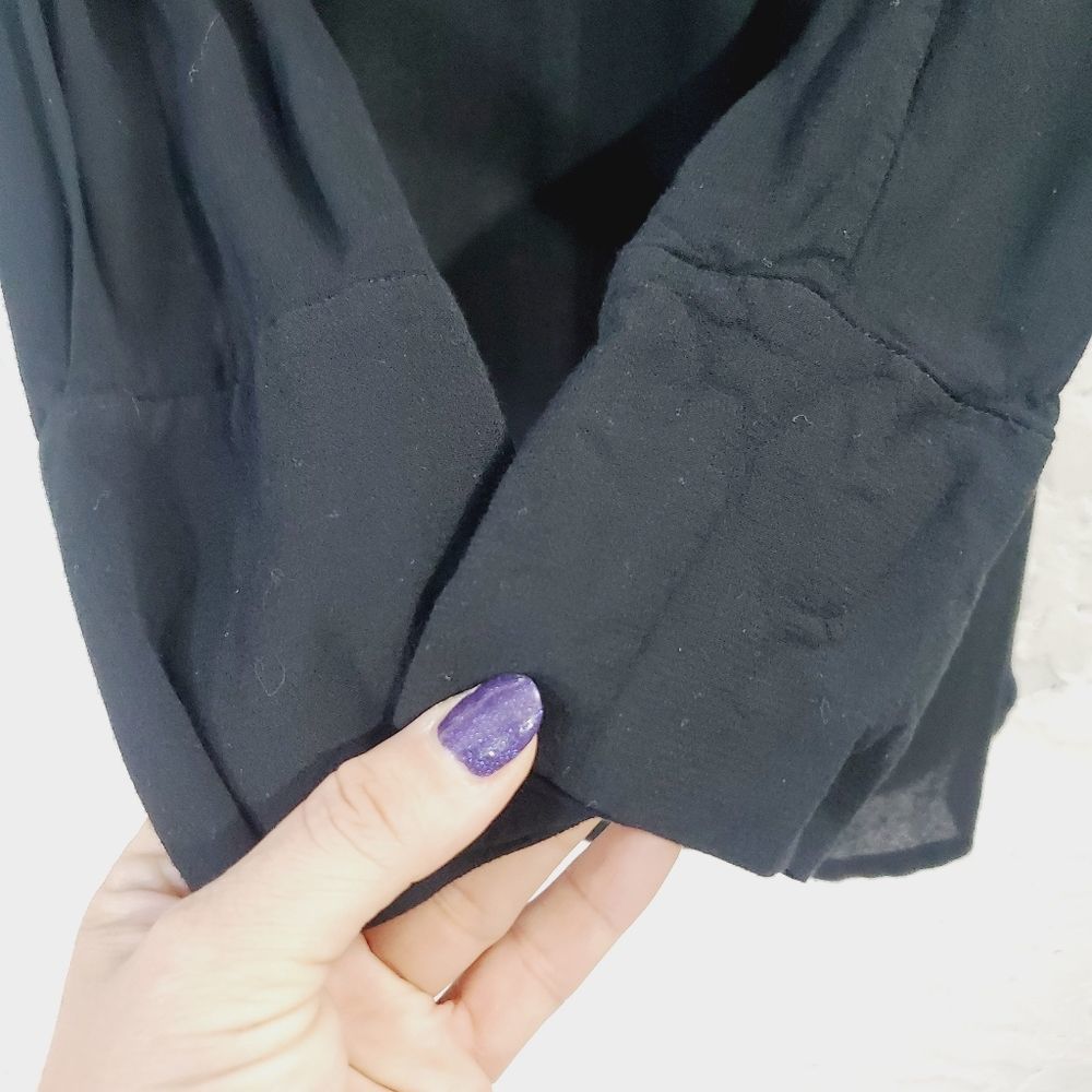 Vince  sheer  V neck Long sleeve  solid black silky blouse size  small - Picture 6 of 15
